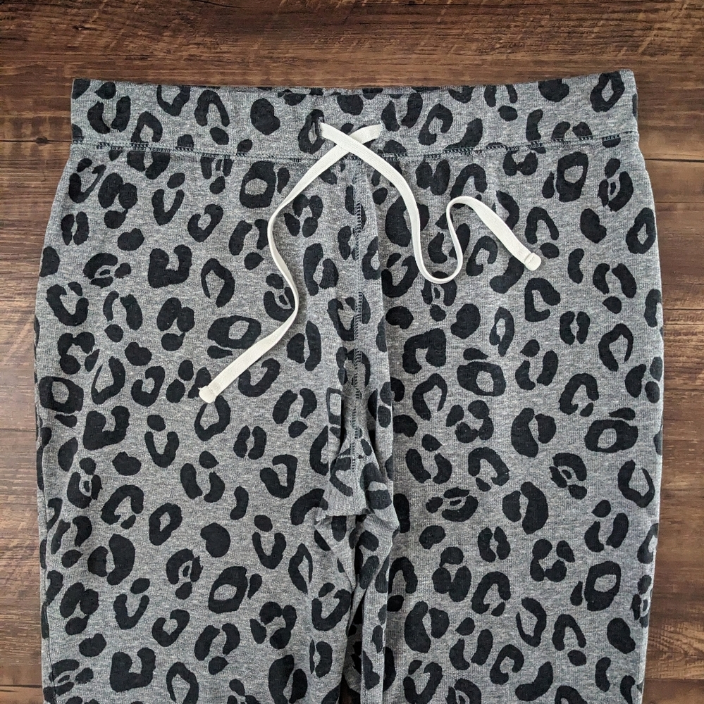 Xhilaration Grey Leopard Sweatpants